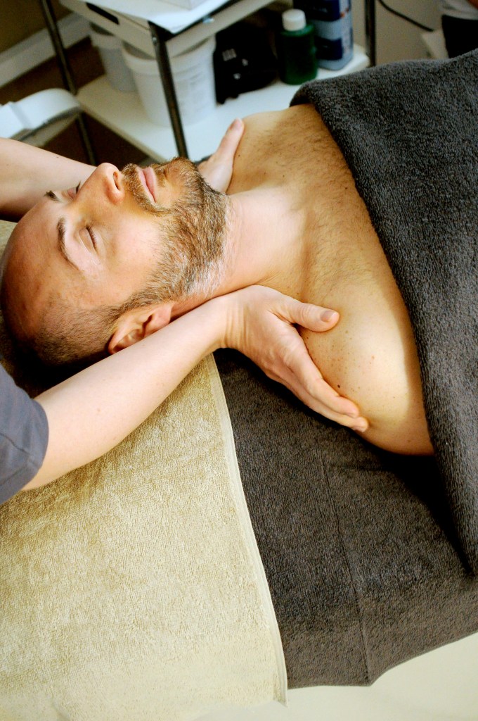 North Vancouver Chiropractic Client getting support from Chiropractor